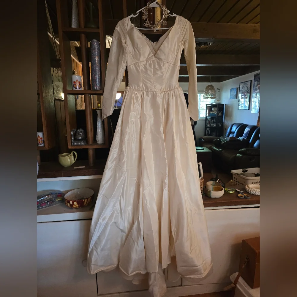 Priscilla of Boston Wedding Gown 50s Raw Silk, Pearl & Sequin Embellished, Small